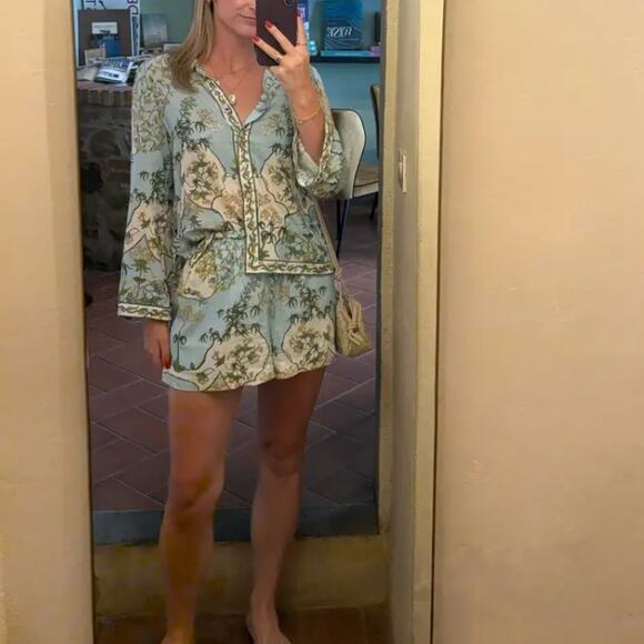 Derek Lam Blue Floral Button Up Shirt Size 10 Challis Vacation Designer $300 - Picture 5 of 13